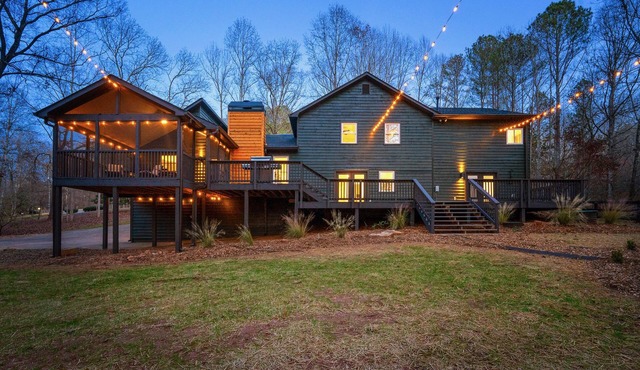 Lake Allatoona! Unforgettable Forest Lake Retreat!nn