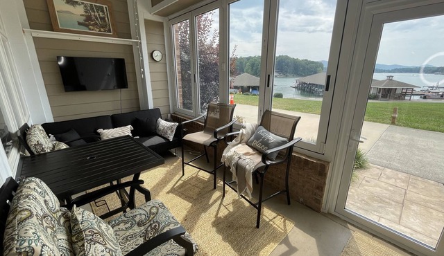 Lake and Mountain waterfront condo SML with amenities Mariners Landing