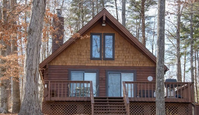 Lake Anna Sunrise- Waterfront Home, Wide Views, Public & Private Side Access