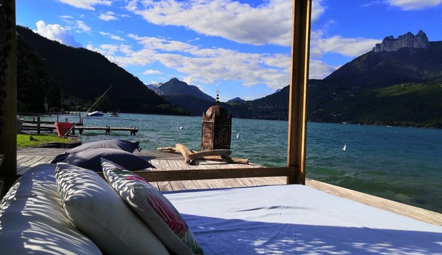 Lake Annecy: luxury waterfront house with lake and mountain views