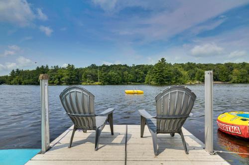 Lake Arbutus Escape! Dock, Fire Pit & Game Room
