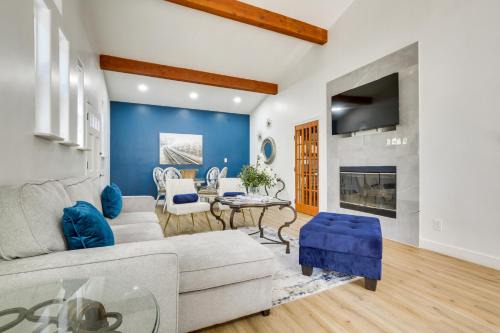 Lake Arrowhead Hideaway with Deck and Hot Tub