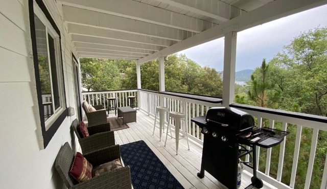 Lake Arrowhead Lakeview Cozy Cottage