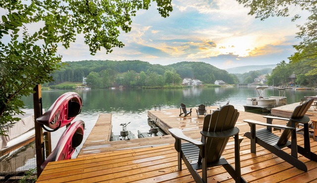 Lake Arrowhead Luxury Lakefront Cottage - Massive Dock- Best View on the Lake