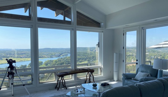 Lake Austin Oasis