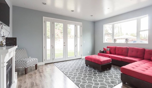 Lake Balboa Modern 4 Bedroom 3 Bath Glam Charmer