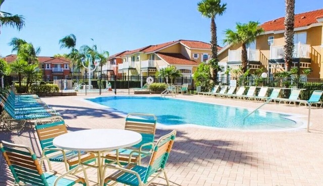 Lake Berkley Villas Swanky