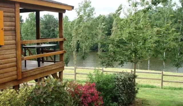 Lake Bonnefon campsite * - Chalet PREMIUM with lake view 34 m2 (2 bedrooms) 5 people