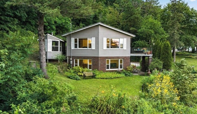 Lake Boulevard House