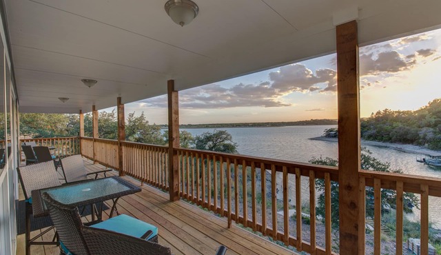 Lake Buchanan Waterfront Getaway