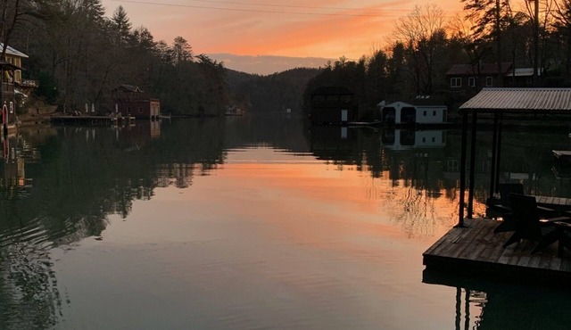 Lake Burton : Hooked on Fun : Private Dock