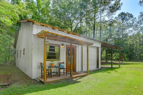 Lake Butler Cabin on 5 Acres with Fire Pit!
