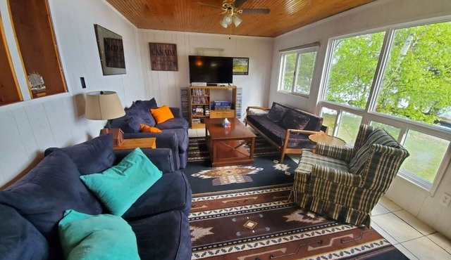 Lakefront Cabin for Rent on Jessica Lake