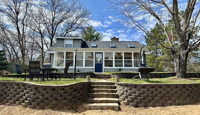 Lake Camelot | Lakefront | 10 Min to Sand Valley | Snowshoes | Discounted Rates