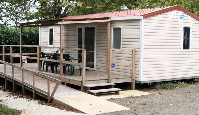 Lake Camping * - Mobile home PMR Comfort + 30m2 (2 bedrooms) + covered terrace 4 people