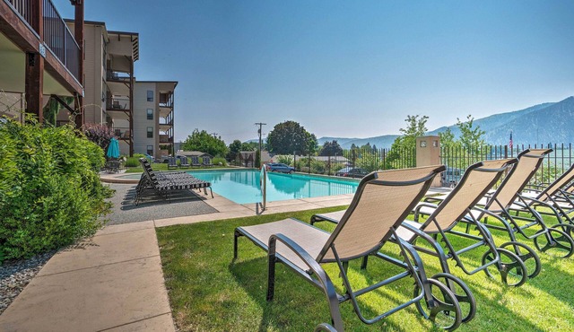 Lake Chelan Condo, Walk to Brewery & Wineries