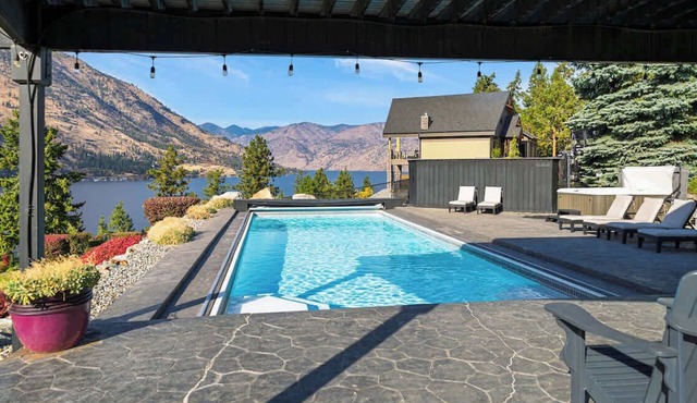 Lake Chelan View Home with pool, hot tub & yard!