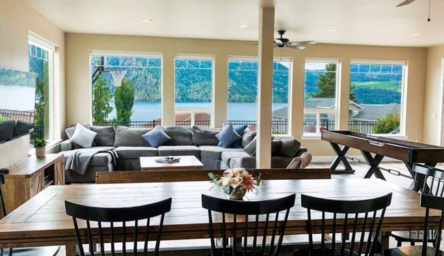 Lake Chelan Views! Two Blocks to Manson! 3,100 SF!