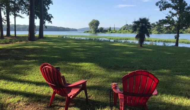 Lake Chillin’ at its finest!