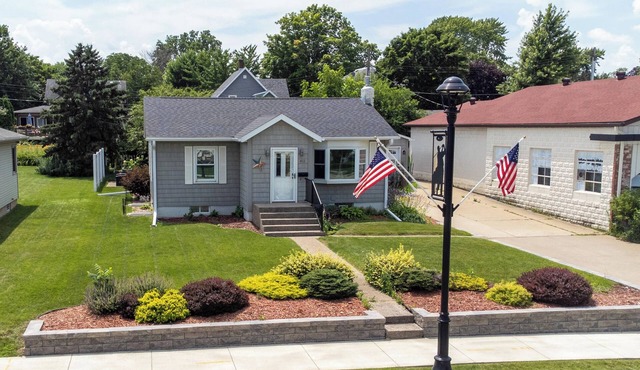 Lake City Lakeshore Home