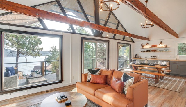 Lake Coeur d'Alene Cabin w/Boat Slip in Worley!