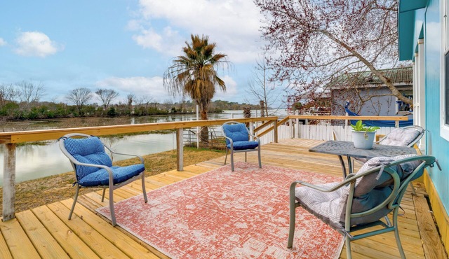 Lake Conroe Bliss: Waterfront Home w/Boat Ramp