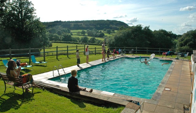 Lake Cottage a cosy cottage in Devon