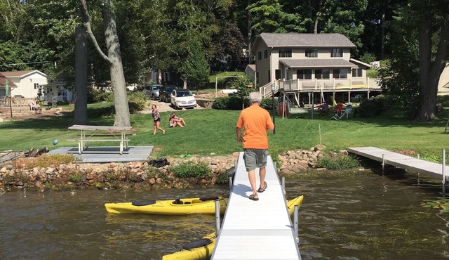 Lake Cottage on Big Long Lake!
