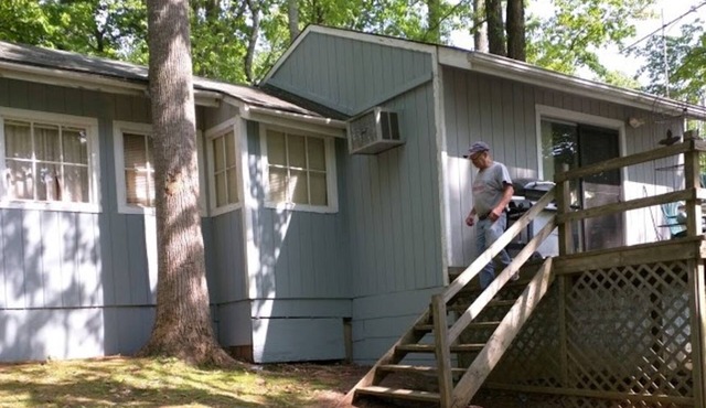 Lake Cottage on Water at Smith Mountain Lake