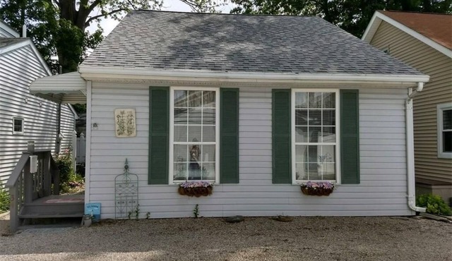 Lake Cottage