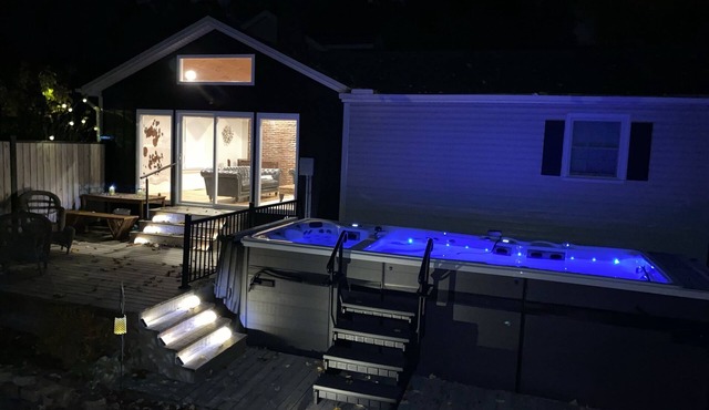 Lake Cottage Year Round Swim Spa Serene Escape Between Pittsburgh and Cleveland