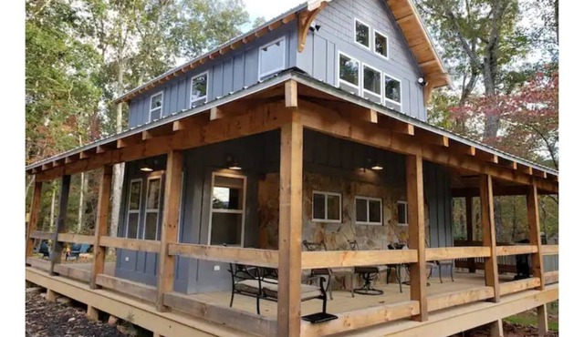 Lake Cove Cabin- New, Hot tub, Views, Dog friendly