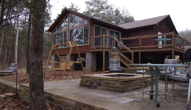 Lake Dardanelle Cabin on Dublin Bay
