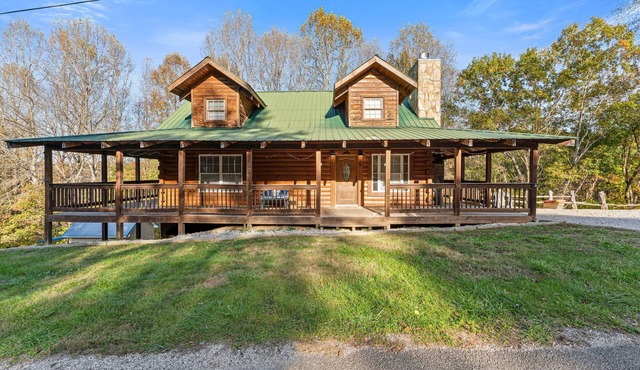 Lake Daze Escape- Entire Cabin on Barren River Lake!