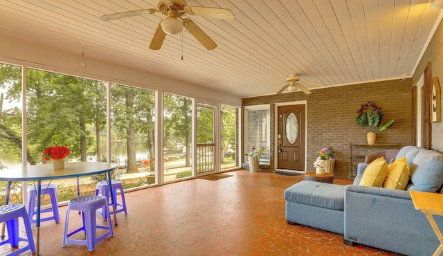 Lake + Dock Access: Peaceful Retreat in Duluth