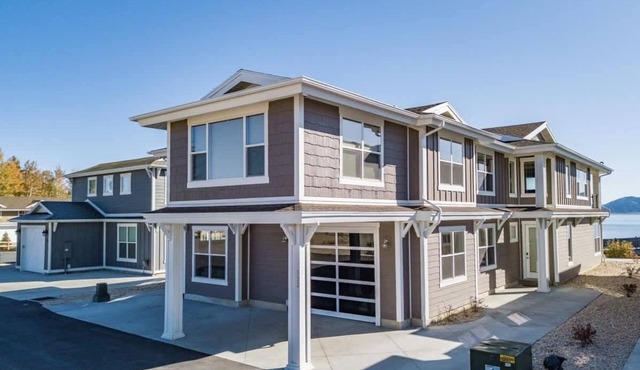 Lake Dream #13 - Private Home on the Water