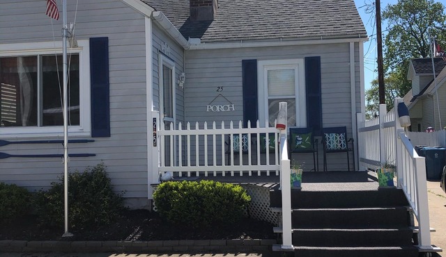 Lake Erie Beach House In Quiet Communitty.