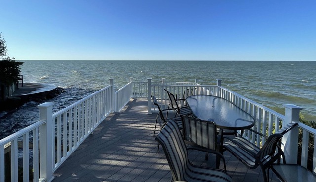 Lake Erie Coast