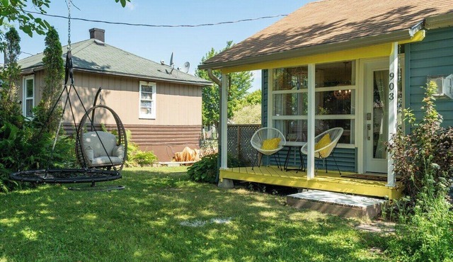 Lake Erie Cottage: Hot Tub, Paddle Board & Firepit