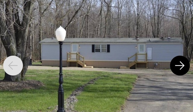 Lake Erie Getaway! Close to Ohio, beaches, fishing, and so much more!