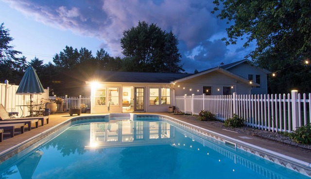 Lake Erie Retreat with in-Ground Pool.