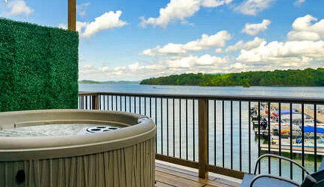 Lake Escape (1-Bedroom Villa) by RedAwning
