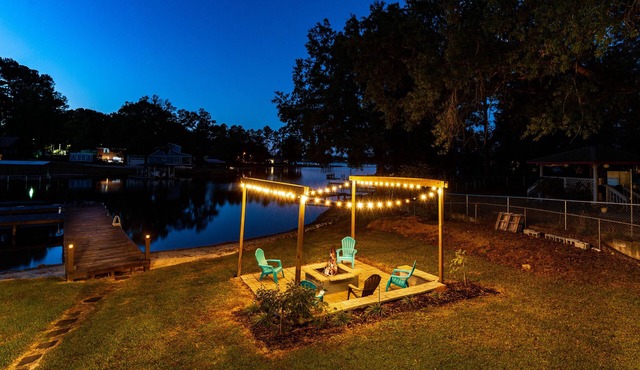 LAKE ESCAPE ON GREENWOOD