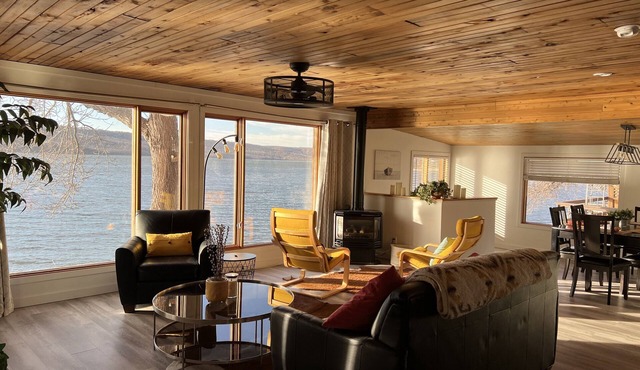 Lake front cabin on the water