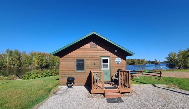 Lake Front Cabin The Bear Den