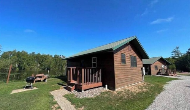 Lake Front Cabin The Duck Shack