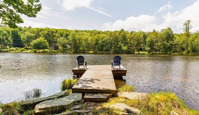 Lake Front Catskills Lodge