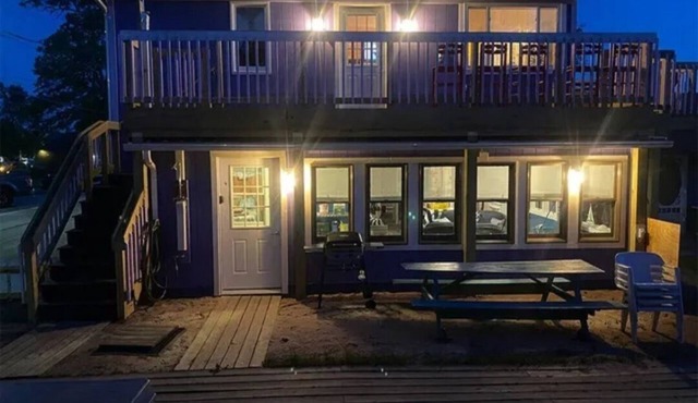 Lake front condo in the heart of Sylvan Beach