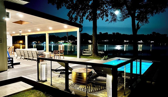 Lake front estate on Paw Paw Lake in Watervliet, Michigan.
