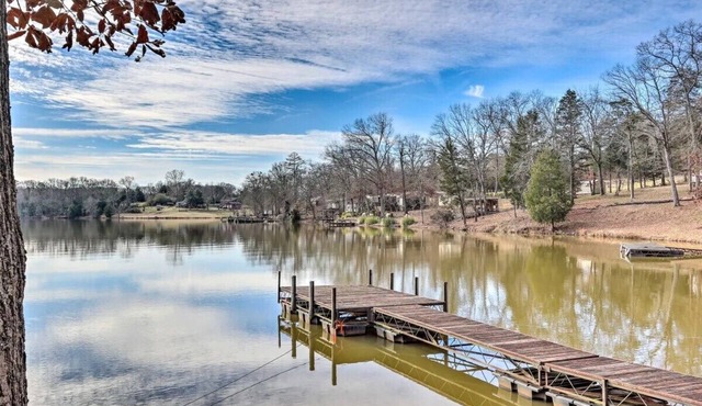 LAKE FRONT GET-AWAY, with private dock.